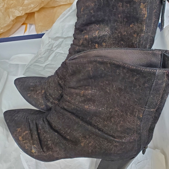 NIB sz 37 $795 Maria Cornejo boots